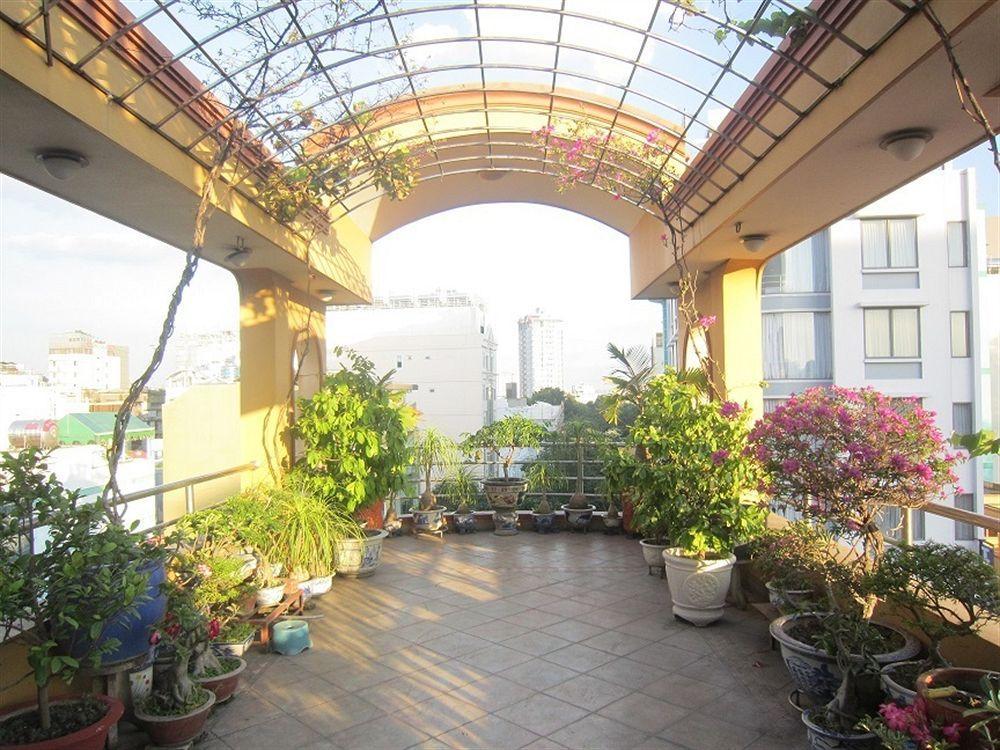 Mai Kim Loan Hotel Ho Chi Minh City Exterior photo